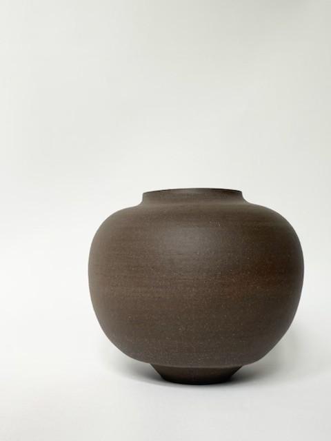 Vase brun